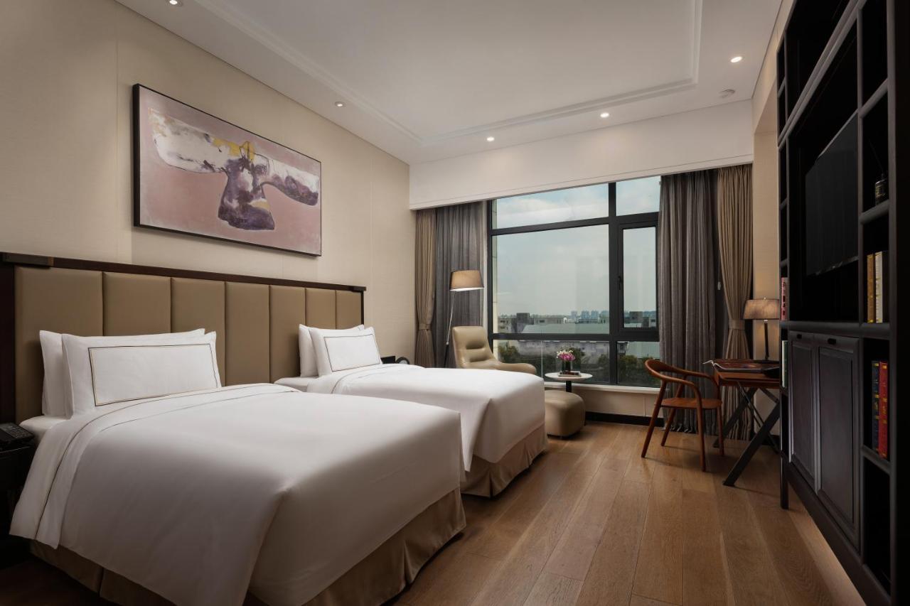 The Senz Hotel & Spa Шанхай Екстериор снимка
