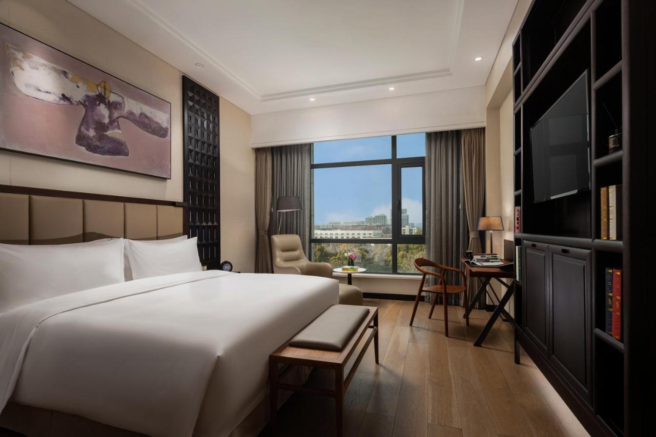 The Senz Hotel & Spa Шанхай Екстериор снимка